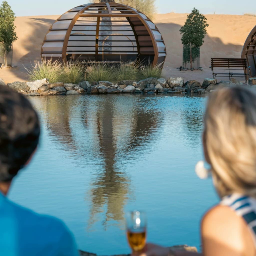 Dubai: Guided Luxury Desert Safari + Falconry Show + Dinner + Transfers
