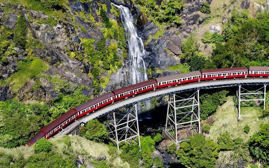 From Cairns: Scenic Train & Skyrail Kuranda Tour with Transfers (Kuranda Tour with Scenic Train Up & Skyrail Return)