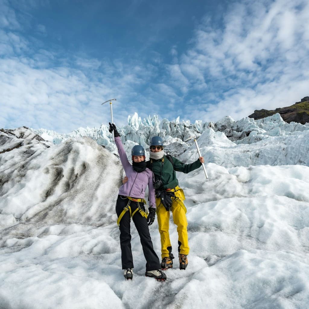 Vatnajökull Glacier: Guided Tour with Transport from Skaftafell