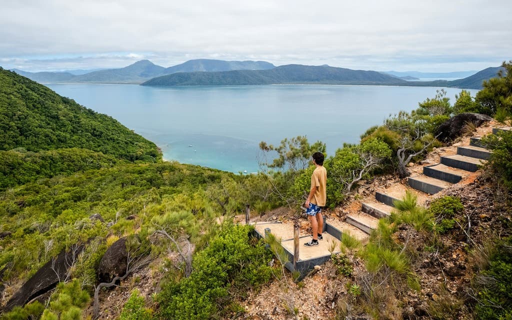 Crociera di un giorno intero da Cairns a Fitzroy Island con upgrade di attività (Full Day Cruise with Lunch & Snorkel Equipment)