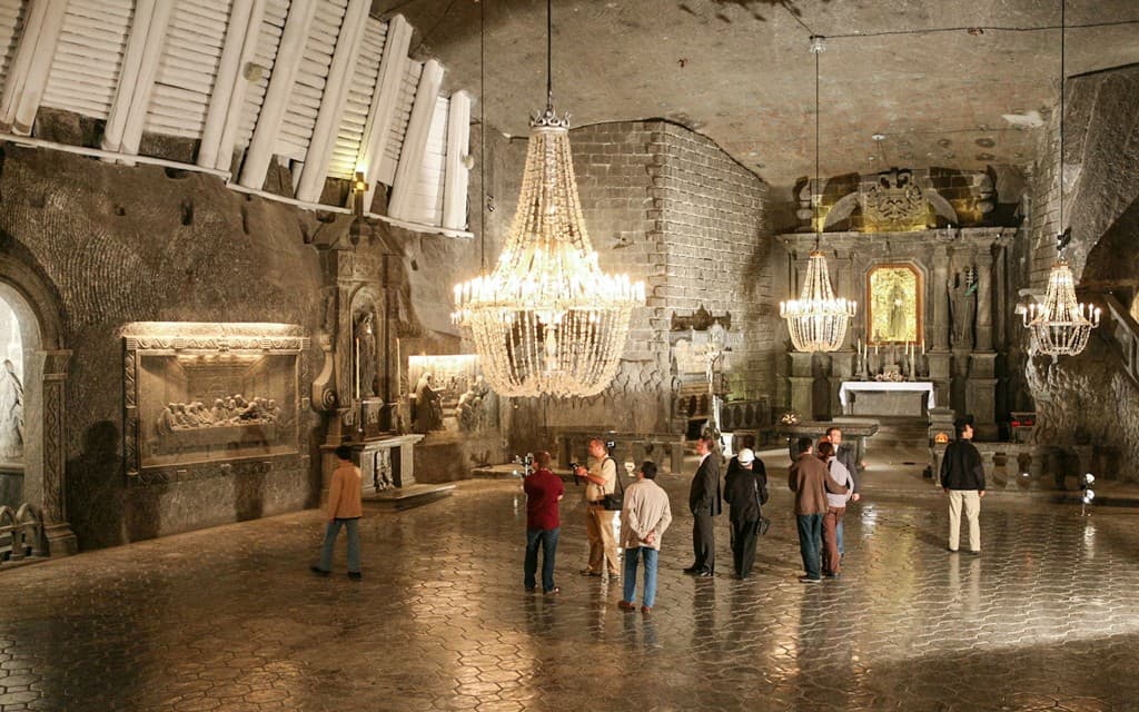 From Krakow: Wieliczka Salt Mine Guided Tour with Skip-the-Line Tickets (Polish Guided Tour with Meeting Point Pickup)
