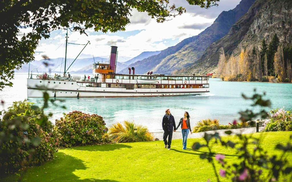 Au départ de Queenstown : Croisière TSS Earnslaw sur le lac Wakatipu (TSS Earnslaw Cruise + Walter Peak Garden to Table experience )