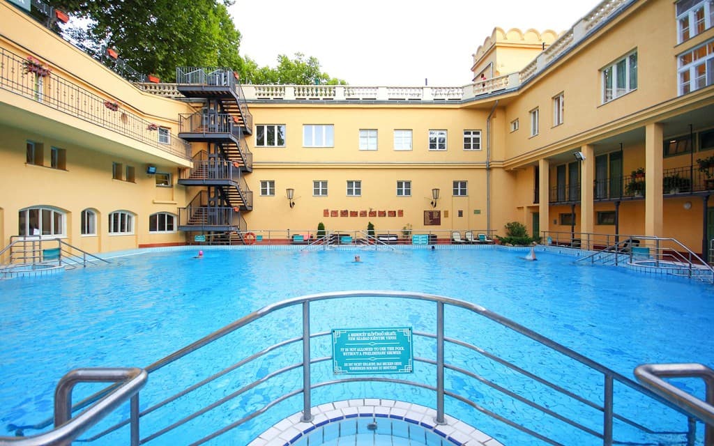 Lukacs Spa Entry Tickets (Full-Day Entrance with Private Changing & Storage cabin)