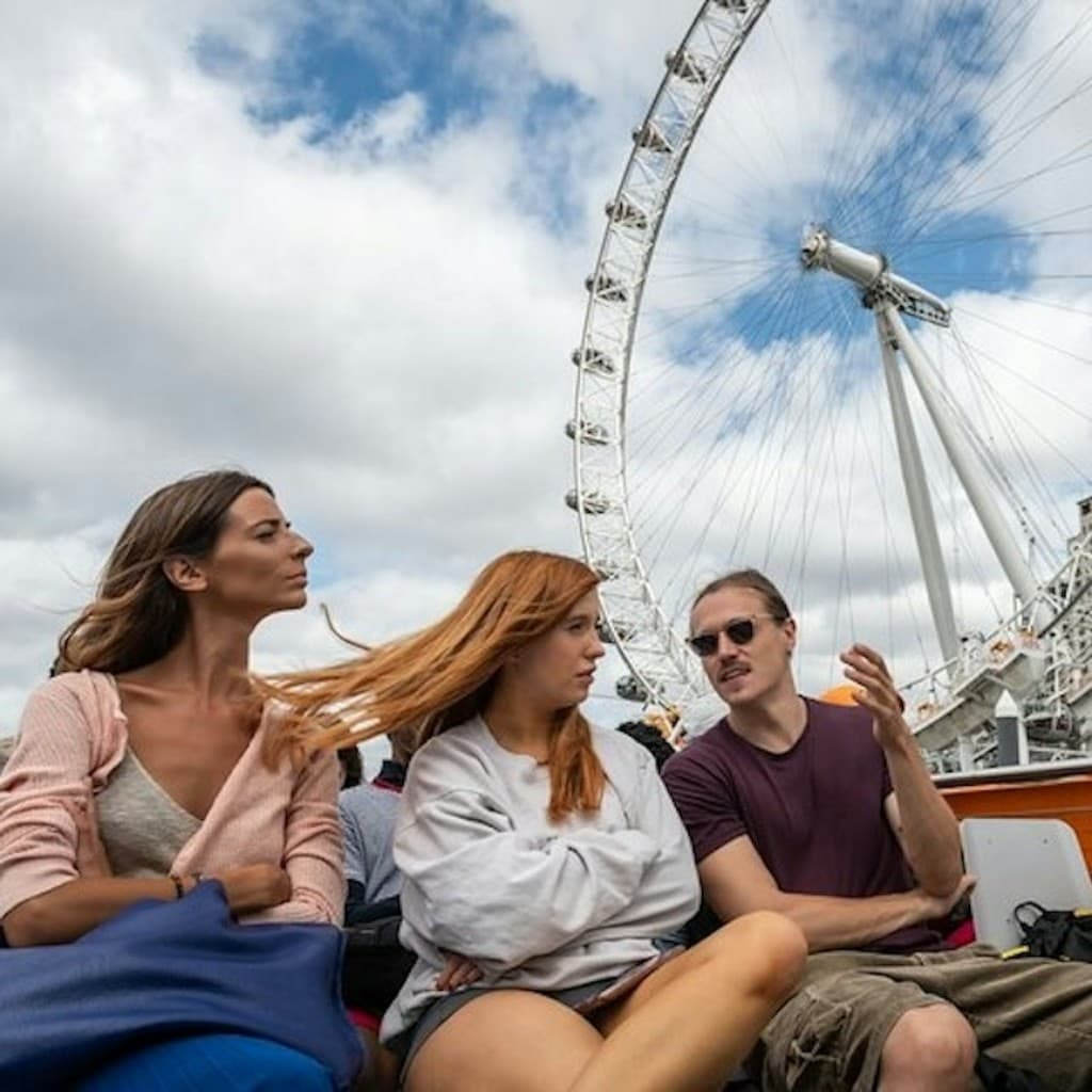 London: Westminster Guided Walking Tour + Thames River Cruise + The Shard Entry